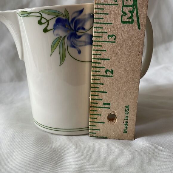 Villeroy & Boch Verona iris porcelain pitcher - Picture 10 of 11